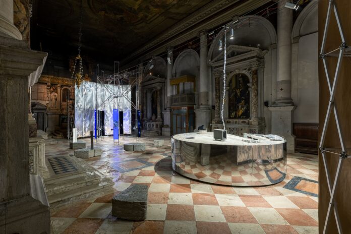 05-Installation view of the Lithuanian Space Agency_s laboratory by Julijonas Urbonas at the Biennale Architettura 2021, Venice. Photo by Aistė Valiūtė and Daumantas Plechavičius © Courtesy of the LSA